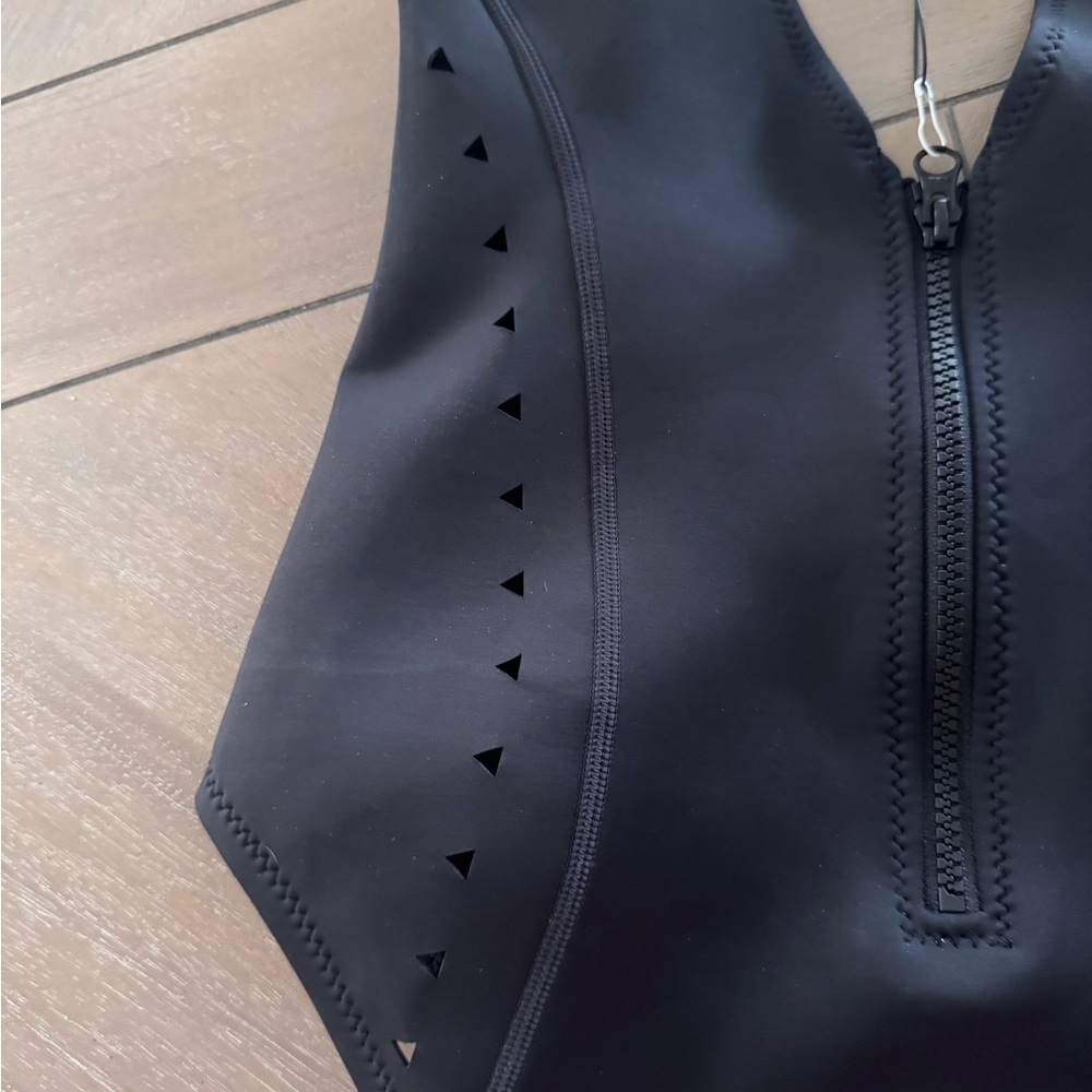 GIGI C Black Zip-Front One-Piece Swimsuit - Picture 4 of 16